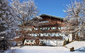 Landsitz Roemerhof - Hotel Apartments